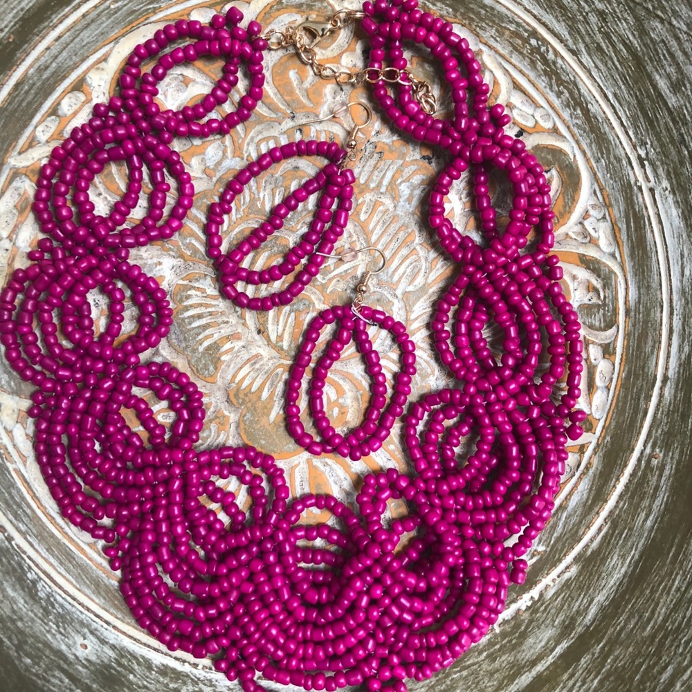 Matte beaded necklace set